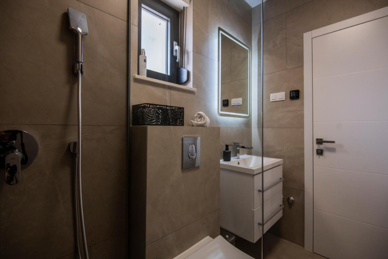 Villa Magna Luxury Apartments ムルテル エクステリア 写真