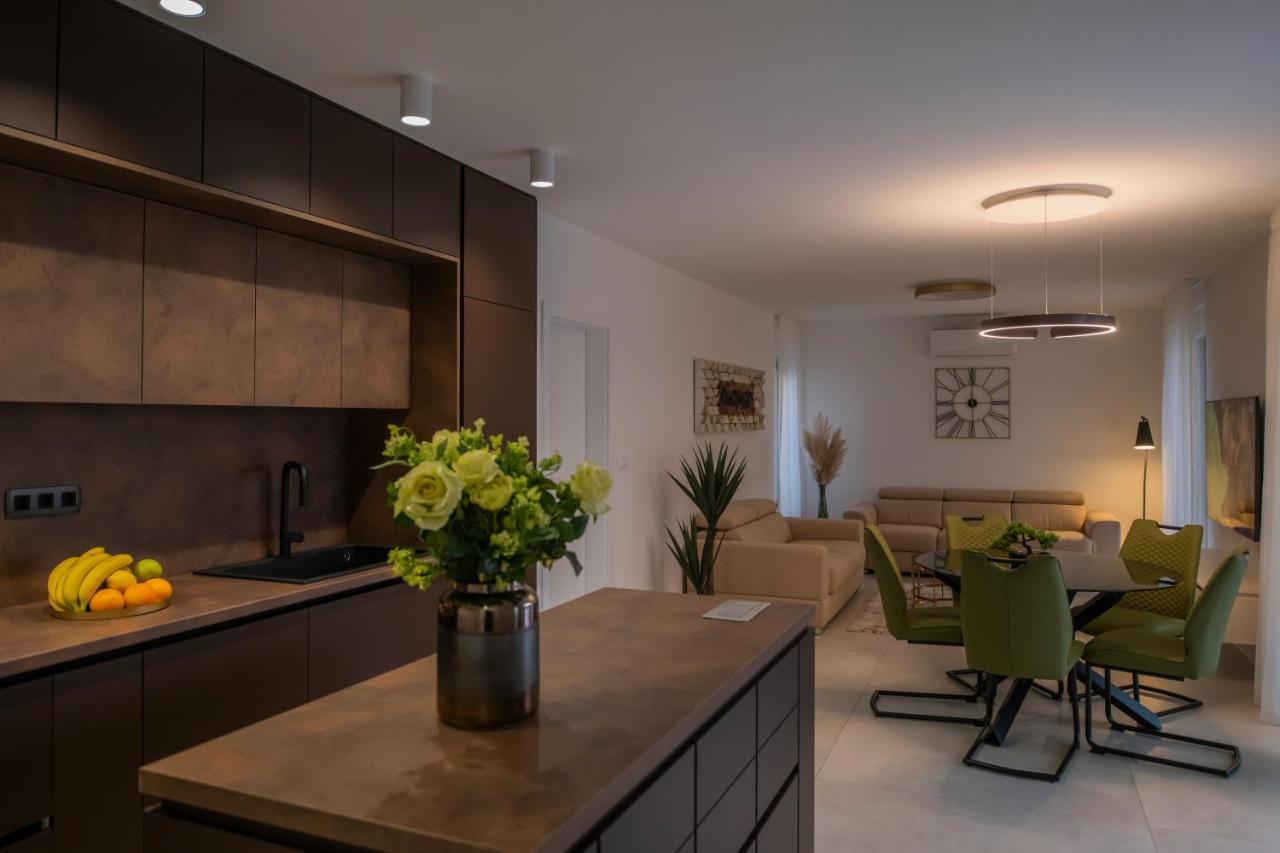 Villa Magna Luxury Apartments ムルテル エクステリア 写真
