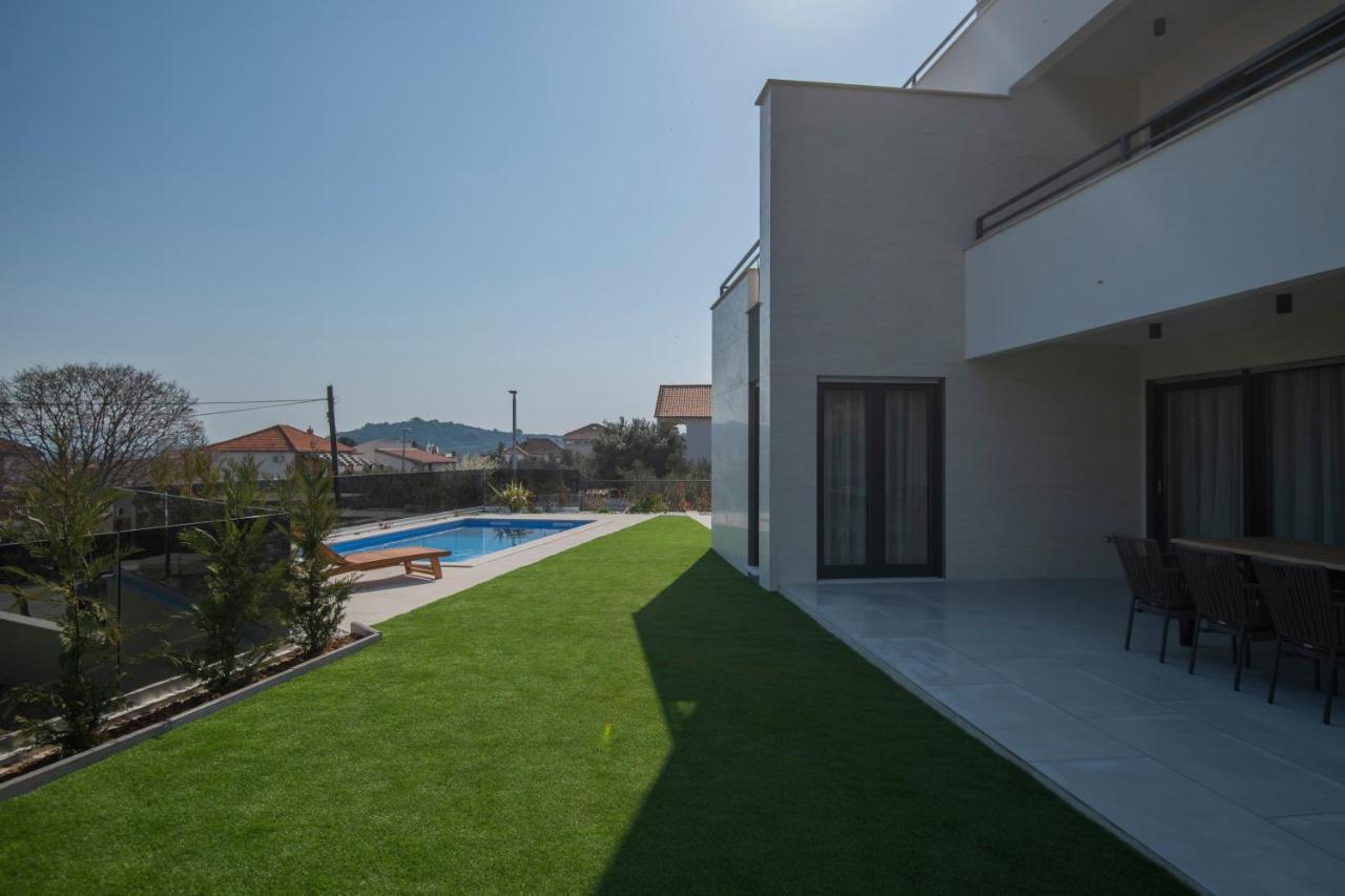 Villa Magna Luxury Apartments ムルテル エクステリア 写真