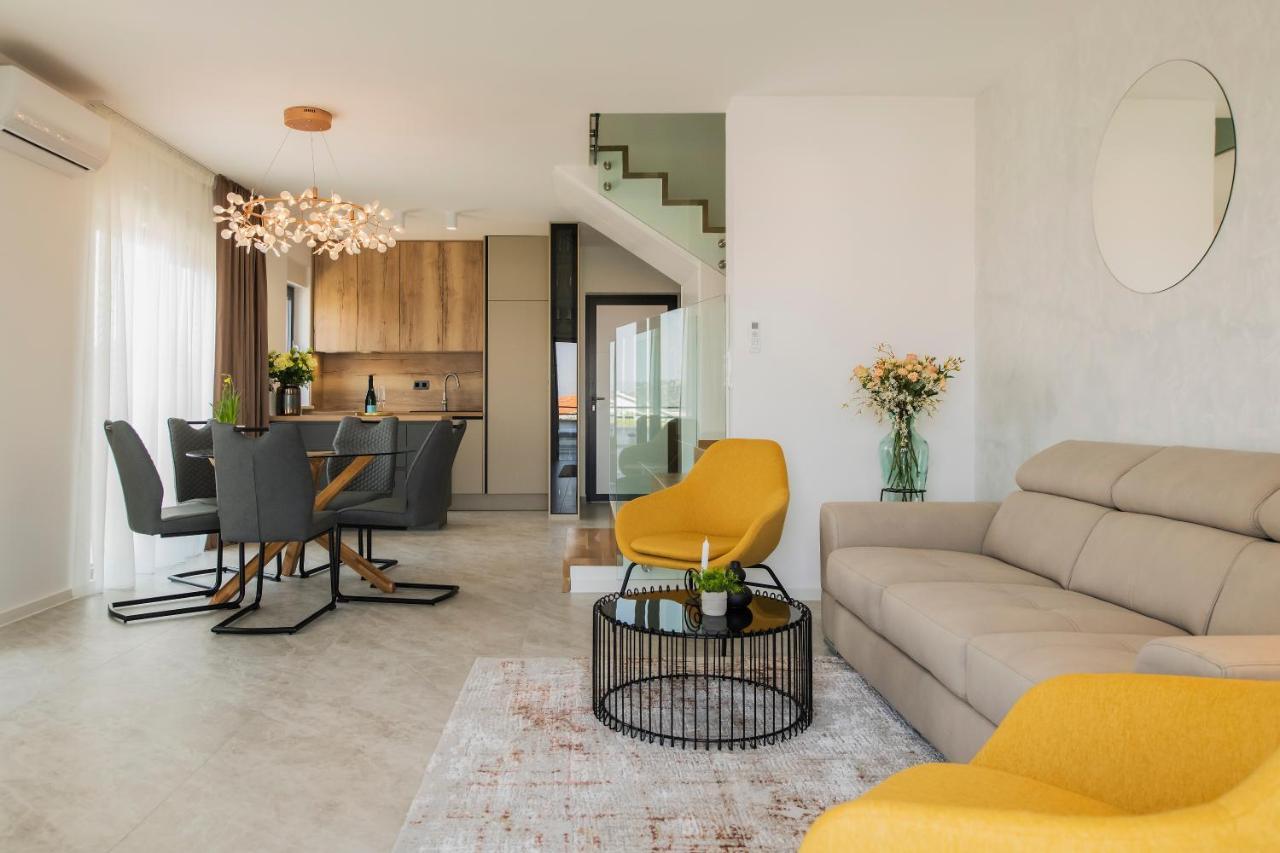 Villa Magna Luxury Apartments ムルテル エクステリア 写真