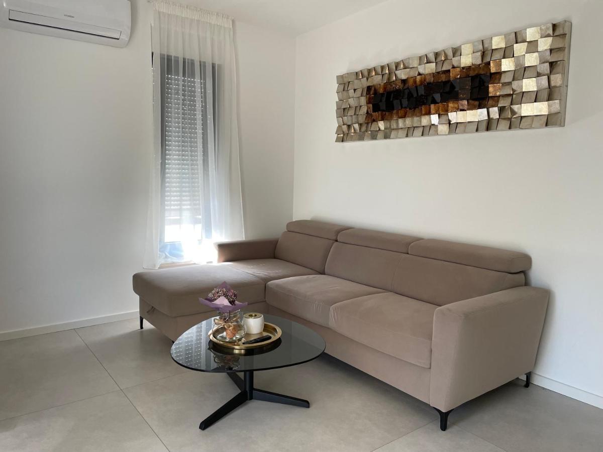 Villa Magna Luxury Apartments ムルテル エクステリア 写真