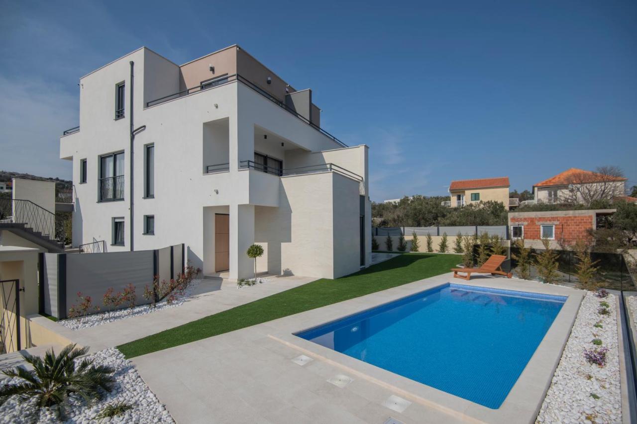Villa Magna Luxury Apartments ムルテル エクステリア 写真